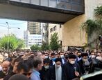 نماز  شیخ حسن خمینی بر پیکر مرحوم دعایی+ تصاویر