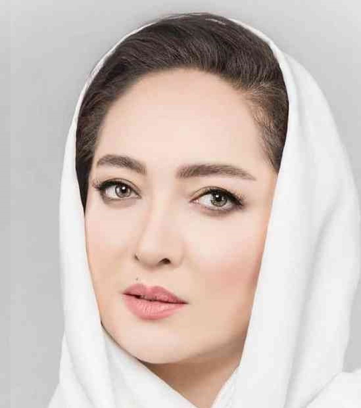 خونه ویلایی نیکی کریمی در منطقه شاهانه تهران! | نیکی کریمی از کجا پول پارو می کنه؟