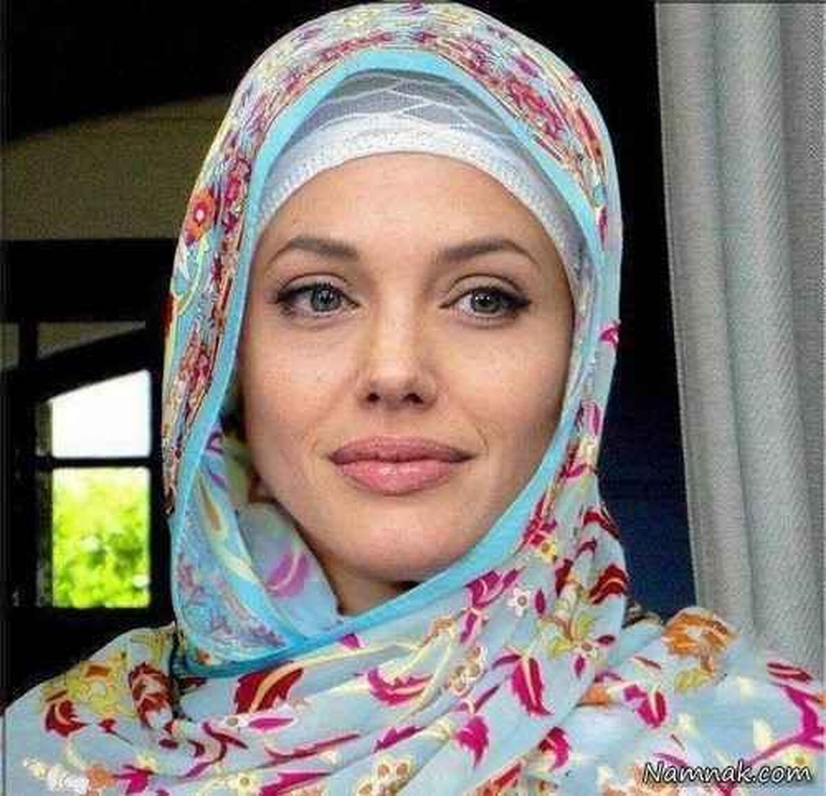 حضور آنجلینا جولی در بورکینافاسو با حجاب خاص