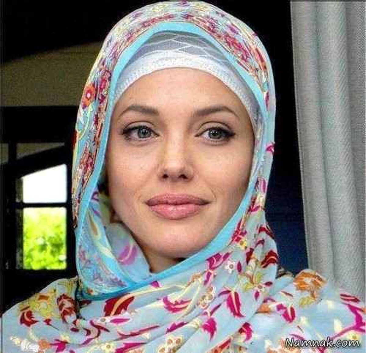 حضور آنجلینا جولی در بورکینافاسو با حجاب خاص