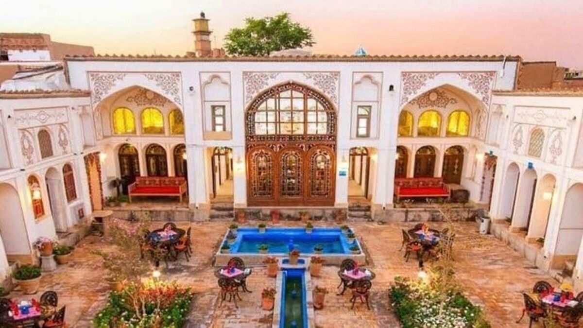 معرفی اقامتگاه بوم گردی سهروردی اصفهان