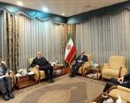 آقای وزیر باکت و شلوار و دمپایی!