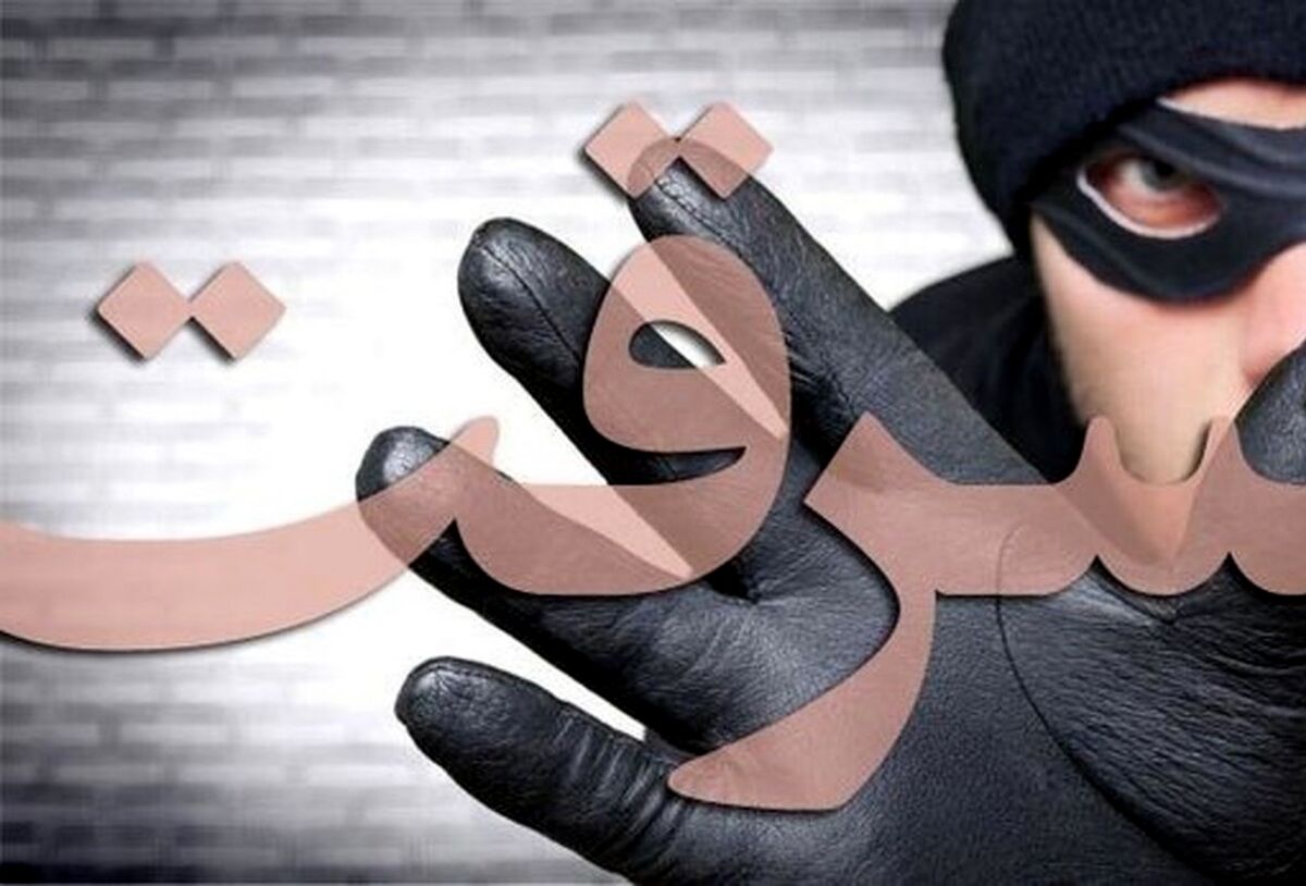 کتک خوردن زن سارق در طلا فروشی/ او اسپری فلفل داشت + فیلم