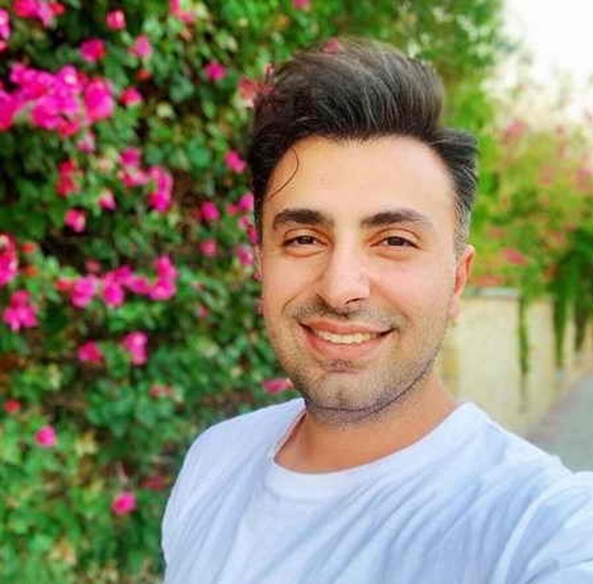 دانلود آهنگ تو رفتی ولی فکر تو تو سر من موند ریمیکس