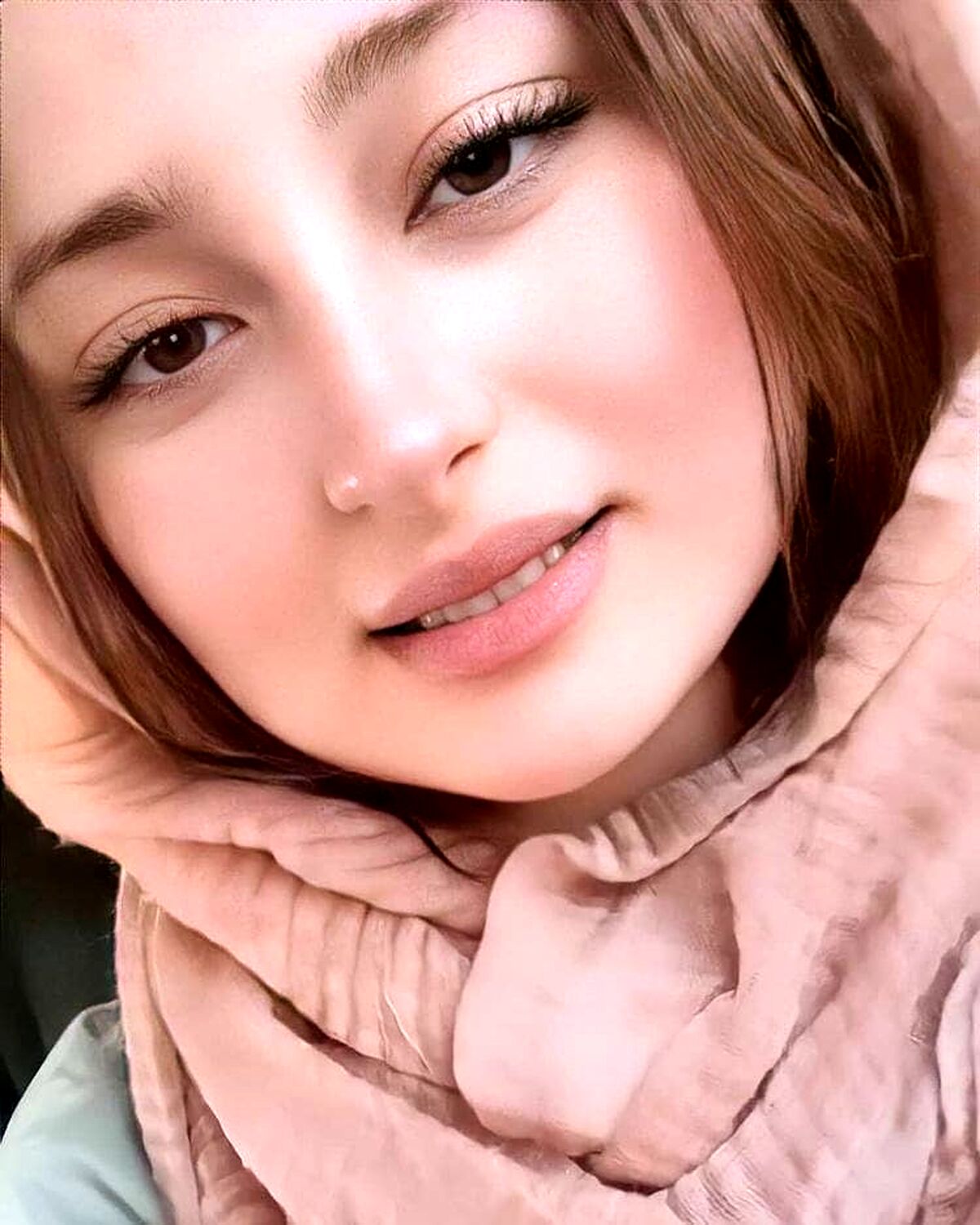 سارا و نیکا از دست رفتند| وضعیت ناجور سارا و نیکا در سوئد