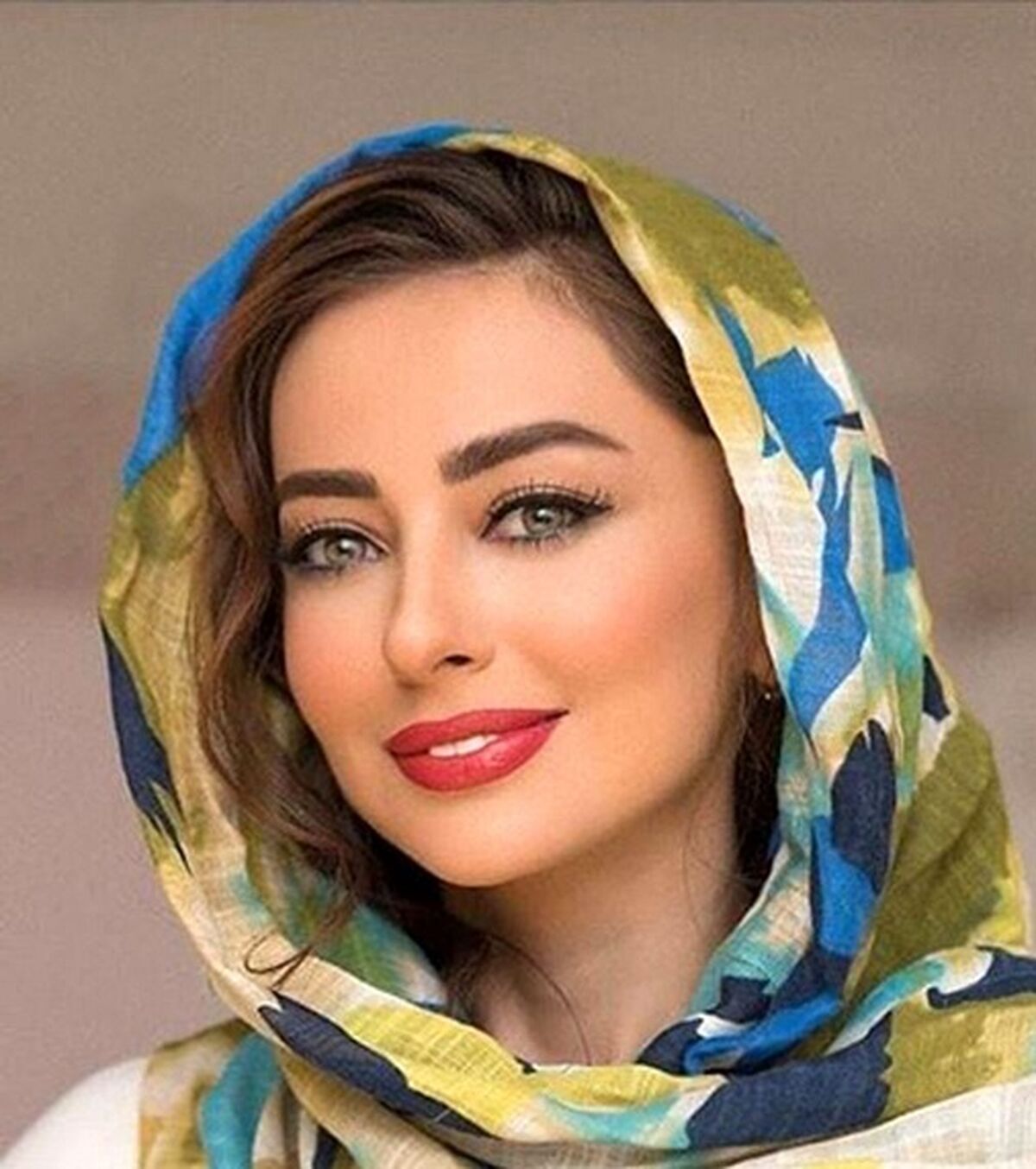 بیوگرافی نفیسه روشن + جزئیات 