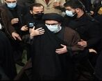 گریه های زینب سلیمانی در آغوش پدر همسرش 
