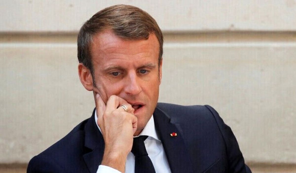 امانوئل مکرون سیلی خورد