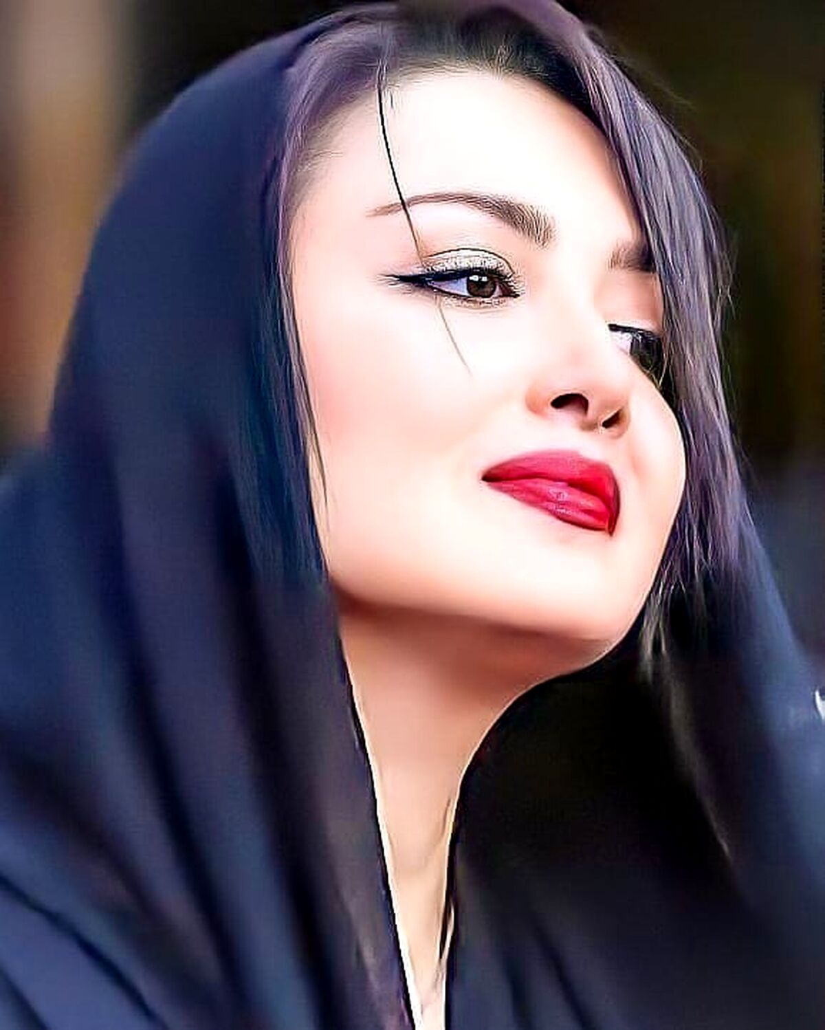 شیلا خداداد و همسرش با چهره و ژست متفاوت
