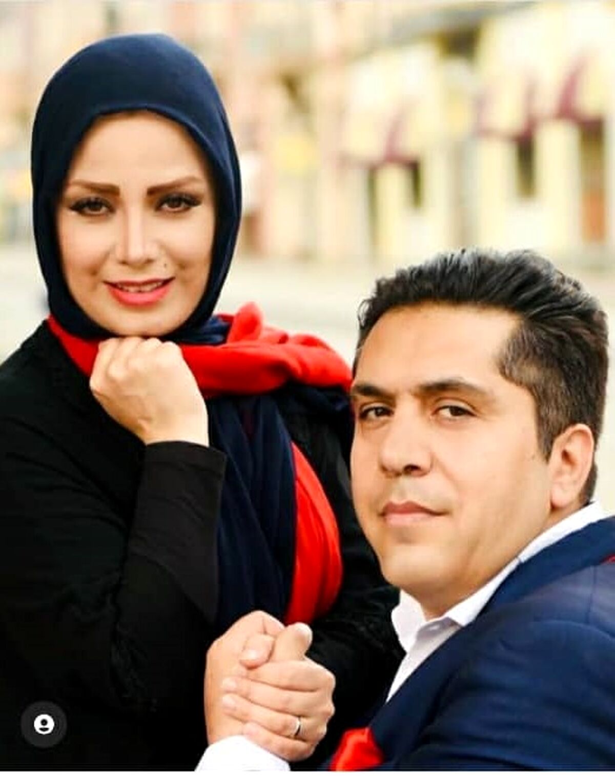 نامتعارف ترین لباس صبا راد مجری مهاجر ایرانی در سواحل ترکیه | خانم مجری محجبه با خودش چه کرده است؟!