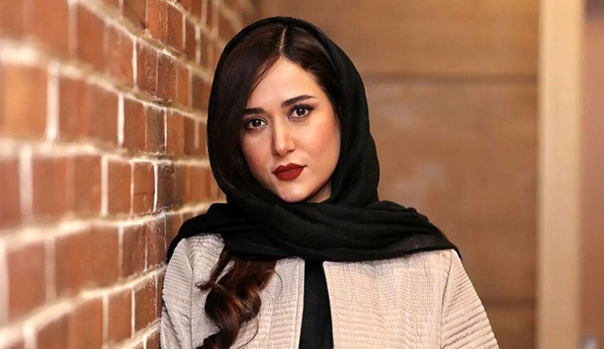 پریناز ایزدیار با علیرضا نیکبخت ازدواج کرد؟| عکس دردسر ساز پریناز ایزدیار با آقای فوتبالیست سابق | زن نیکبخت قشنگتره یا پریناز؟