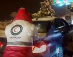 امدادگران جانشان را کف دستشان گذاشتند