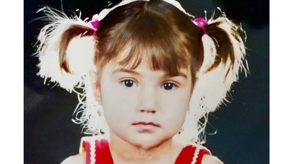 حدس زدن این بازیگر خیلی سخت نیست ! | حدس بزنید کدام بازیگر سریال ستایش است؟ 