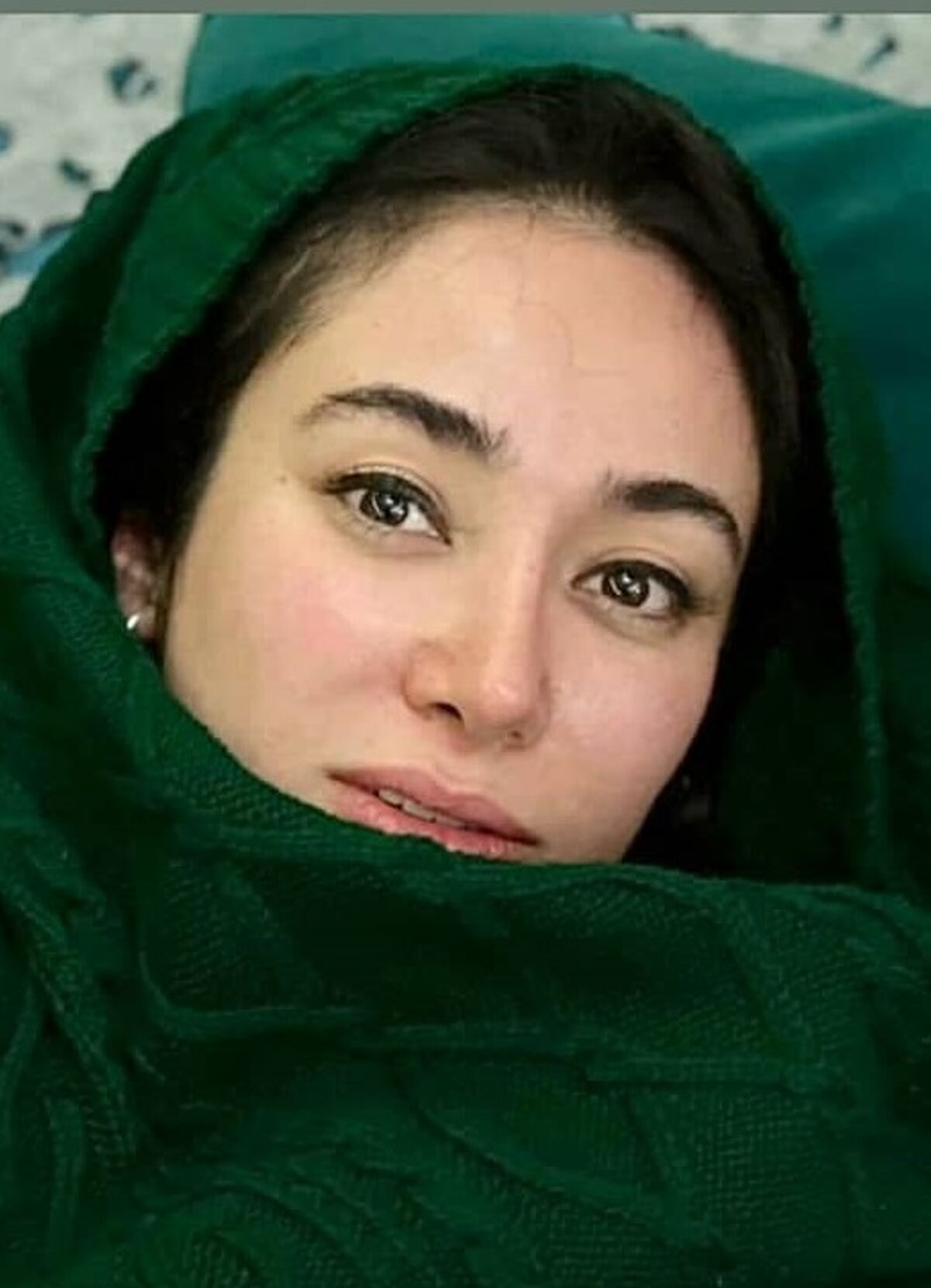 بهاره افشاری قد بلندشو به رخ کشید! | پاهای دراز با پوشش جنجالی کار دستش داد