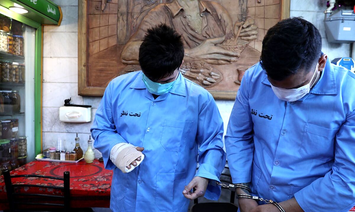 قطع انگشت یک مرد در قمه کشی خونین در کله پزی+ فیلم بازسازی قمه کشی خونین/ عاقبت قمه کشان