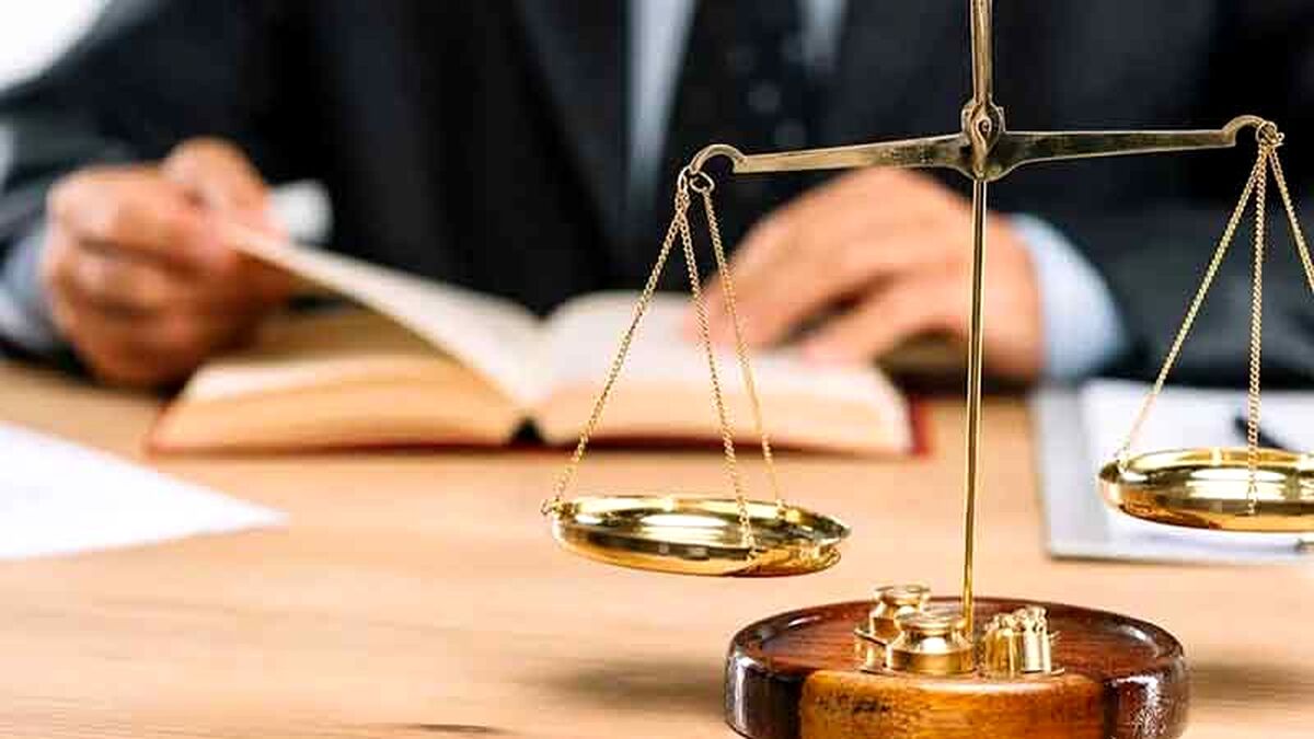 گروه وکلای تهران مدافع؛ بهترین راهنمای شما در مشکلات خانوادگی و حقوقی