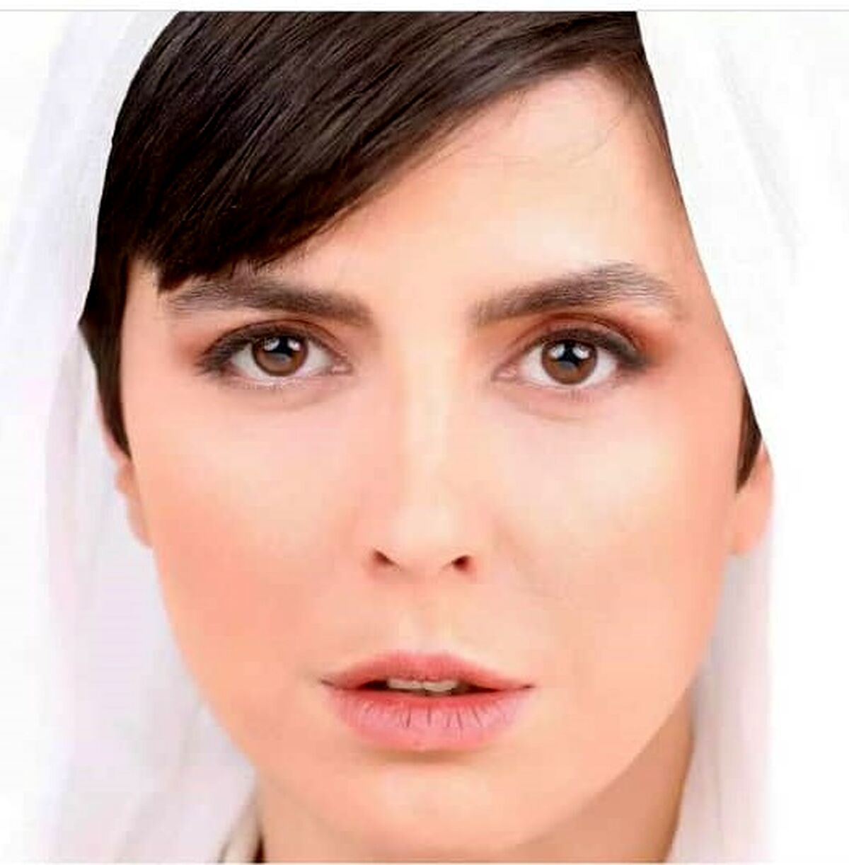 تغییر چهره 180 درجه ای لیلا حاتمی بعد طلاق از علی مصفا | باور نمی کنید این خانم لیلا حاتمی باشد!