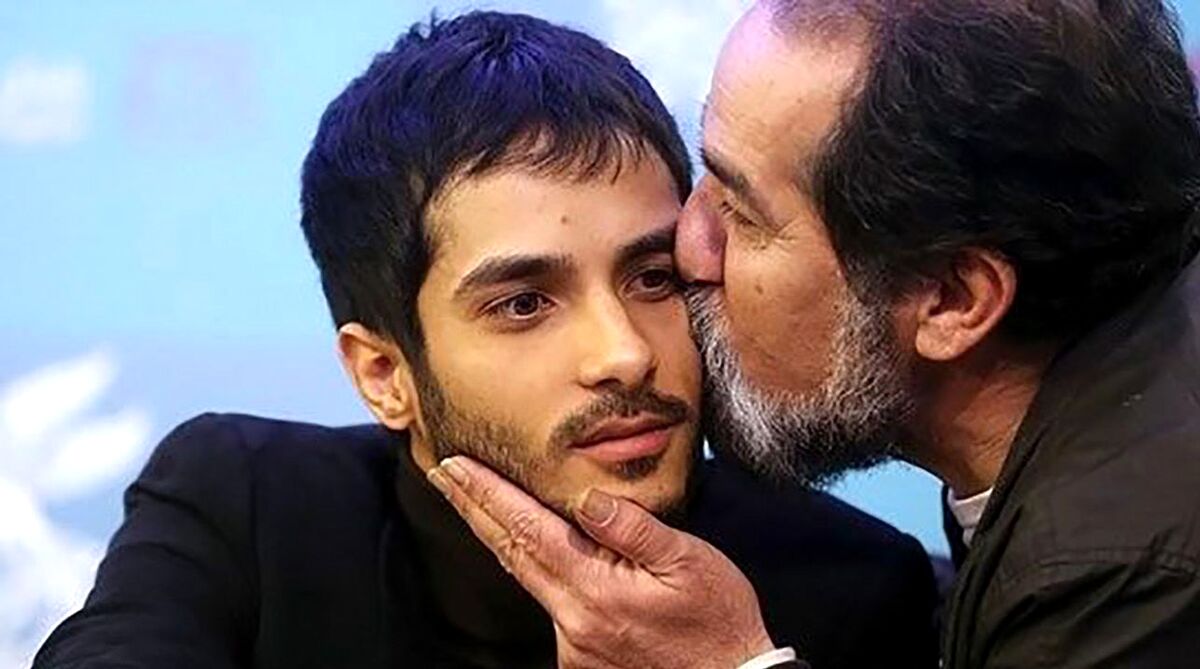  پسر خوشکل ساعد سهیلی در آغوش پدر بزرگ میلیاردرش | پسر دو رگه ساعد سهیلی چه بزرگ و خوش تیپ شد! + عکس