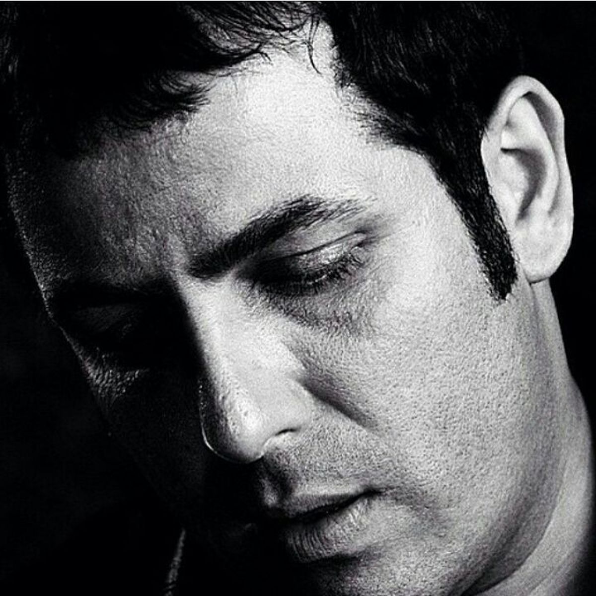  امیررضا دلاوری در کنار دخترش دیار