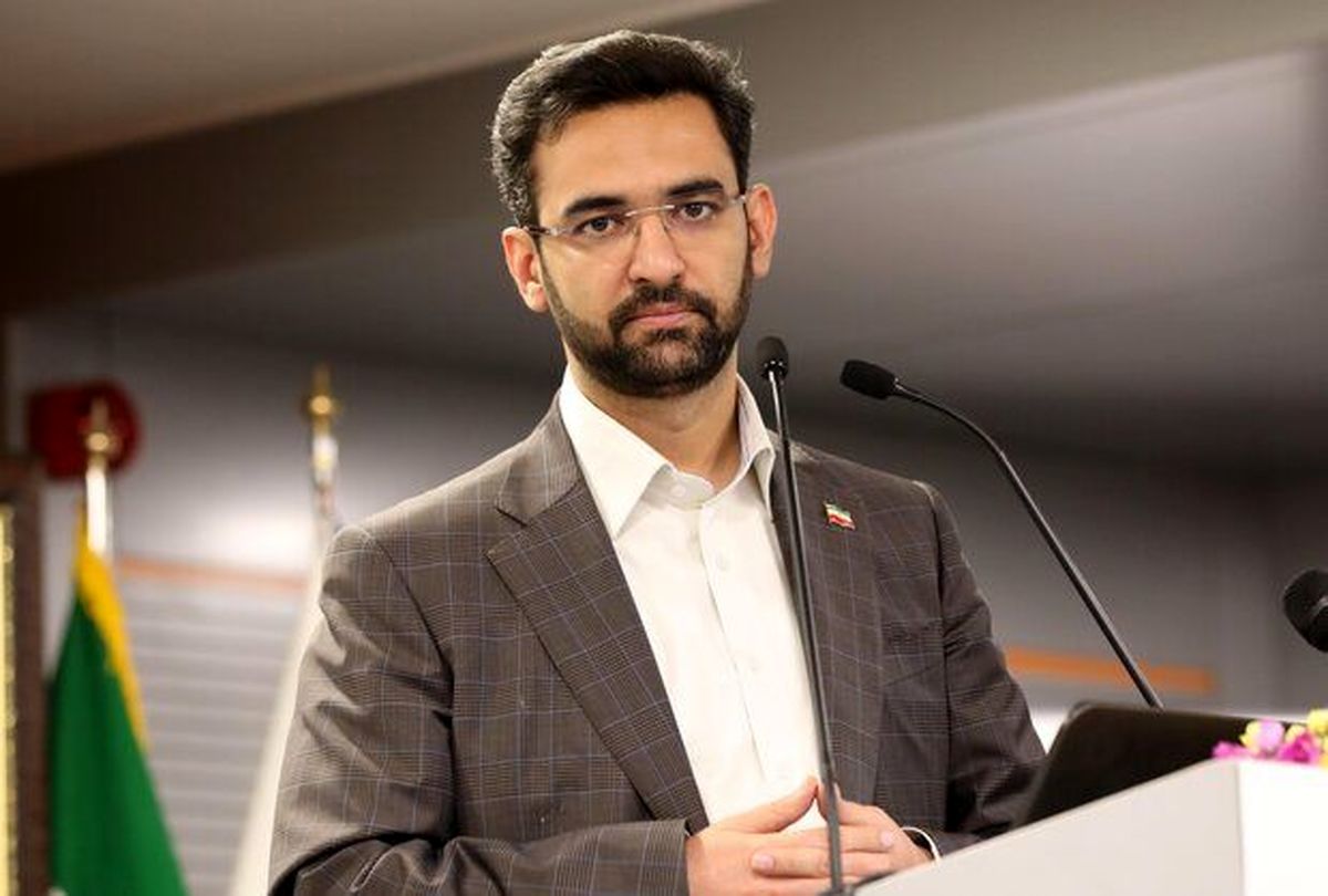 آذری جهرمی از امتحانات پایان ترم گفت
