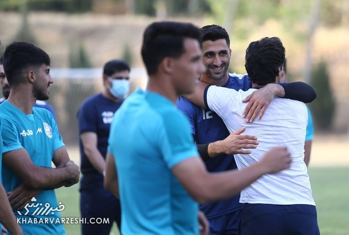 رشید مظاهری به استقلال  برمی گردد