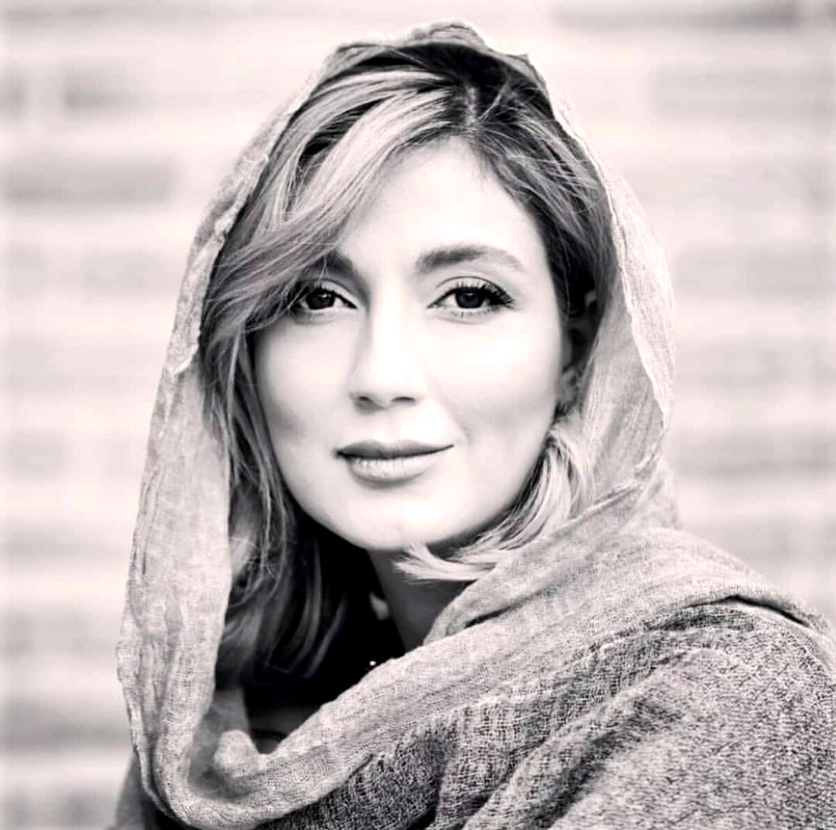 مدل تیپ پیرزنی حدیث میرامینی با کودک 3 ساله اش! 
