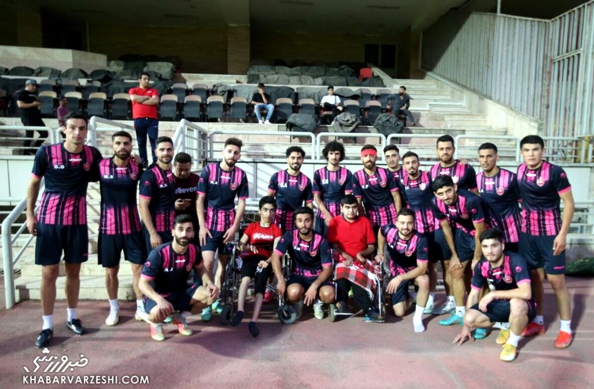 یک شوخی عجیب نقل و انتقالاتی!| بازیکن استقلال فشار روی مدیران پرسپولیس را افزایش داد