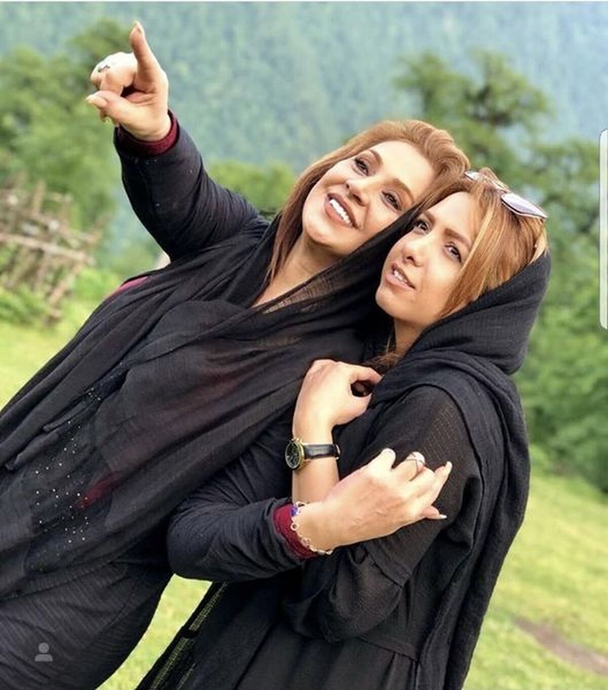   نسرین مقانلو و پسرش در آمریکا