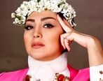 پیراهن عروسکی مریم معصومی با این گریم ترسناک | گردنبند مرواریدی مریم خانم رو ببین چه دلبرش کرده!!