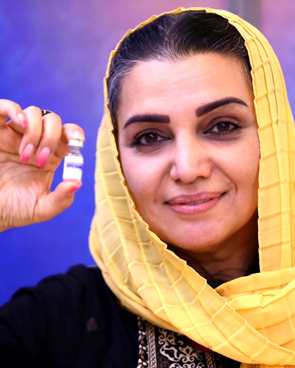 پوشش خانگی و عجیب الهام پاوه نژاد رو صحنه+ عکس