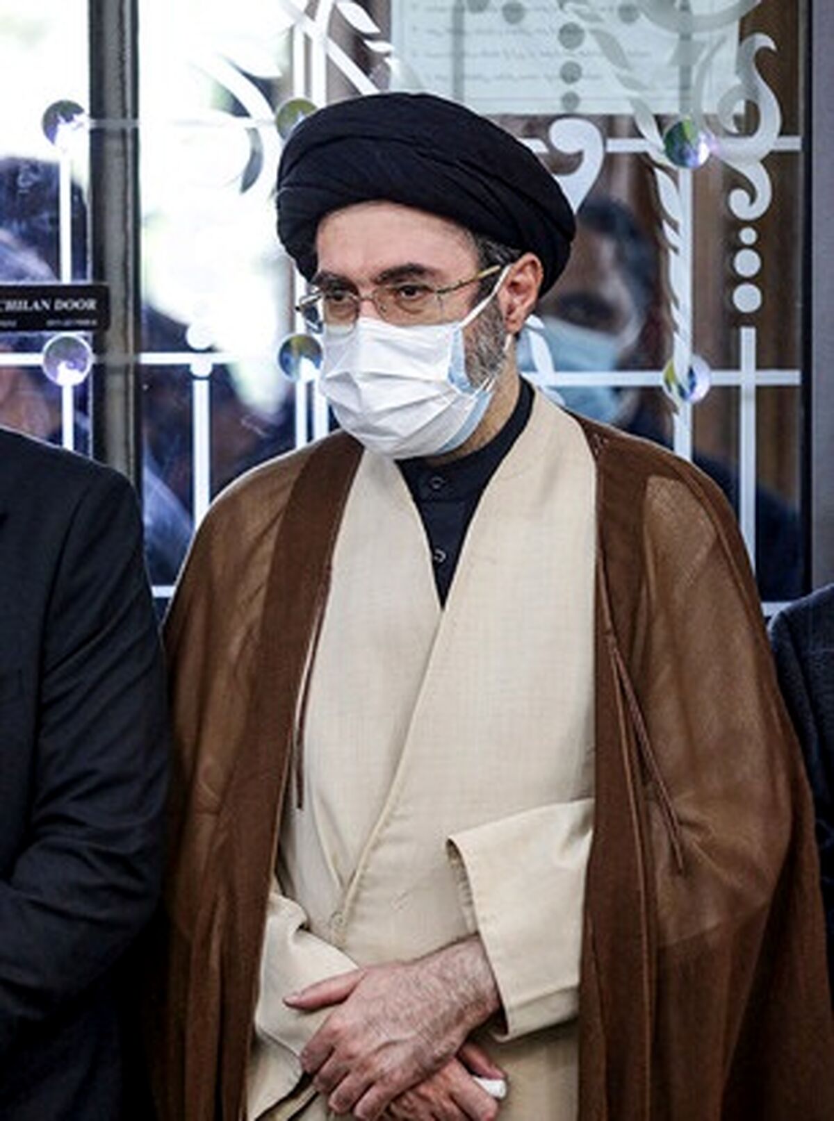 عکس دیده نشده از پسر رهبر انقلاب