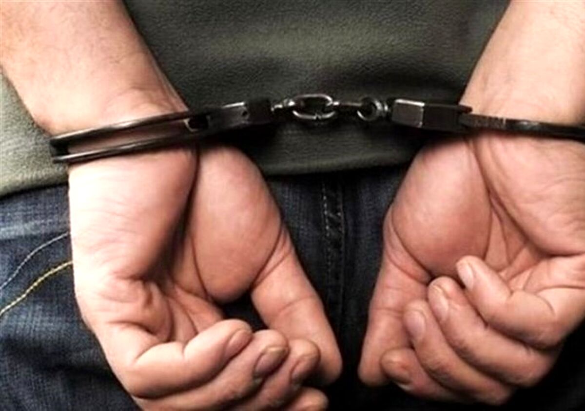 اصابت گلوله قاتل فراری به یک پلیس در صحنه فرار / در داراب رخ داد