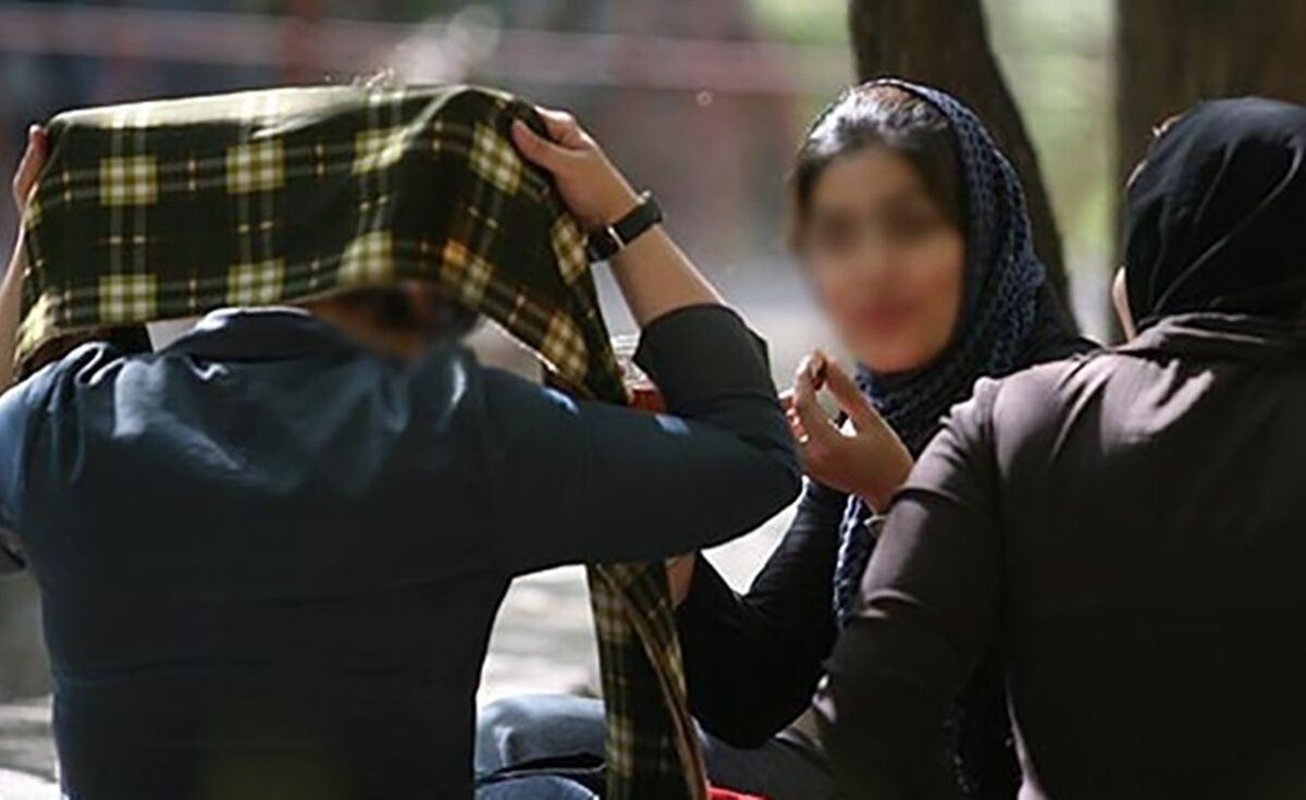 چند عکس عجیب کم حجاب ها کنار چادری ها و زنان گشت ارشاد