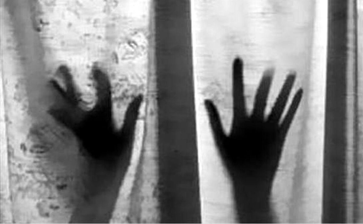 فیلم حرکت شیطانی مرد جوان در باشگاه ورزشی با یک دختر